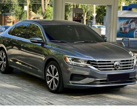 Фольксваген Пассат 2021 у Львові на Automoto.ua Сірий Фольксваген Пассат, об'ємом двигуна 2 л та пробігом 62 тис. км за 15000 $, фото 4 на Automoto.ua