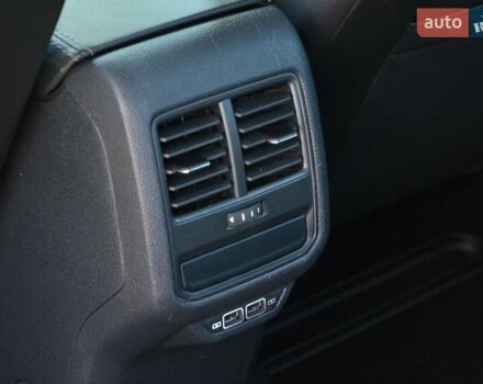 Фольксваген Пассат 2021 у Києві на Automoto.ua Сірий Фольксваген Пассат, об'ємом двигуна 1.98 л та пробігом 103 тис. км за 19800 $, фото 37 на Automoto.ua