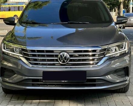 Фольксваген Пассат 2021 у Львові на Automoto.ua Сірий Фольксваген Пассат, об'ємом двигуна 2 л та пробігом 62 тис. км за 15000 $, фото 1 на Automoto.ua