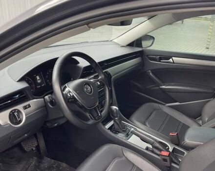 Фольксваген Пассат 2021 в Белой Церкве на Automoto.ua Серый Фольксваген Пассат, объемом двигателя 2 л и пробегом 124 тыс. км за 15300 $, фото 10 на Automoto.ua