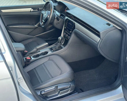 Серый Фольксваген Пассат, объемом двигателя 2 л и пробегом 122 тыс. км за 17900 $, фото 43 на Automoto.ua