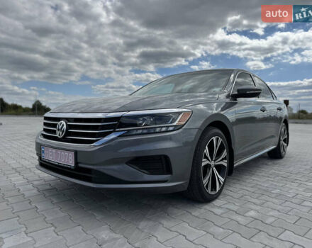 Фольксваген Пассат 2021 у Дубно на Automoto.ua Сірий Фольксваген Пассат, об'ємом двигуна 2 л та пробігом 162 тис. км за 16499 $, фото 1 на Automoto.ua
