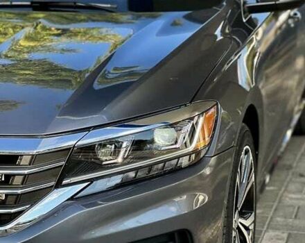 Фольксваген Пассат 2021 у Львові на Automoto.ua Сірий Фольксваген Пассат, об'ємом двигуна 2 л та пробігом 62 тис. км за 15000 $, фото 6 на Automoto.ua