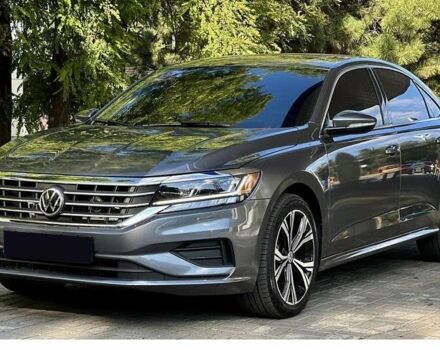 Фольксваген Пассат 2021 у Львові на Automoto.ua Сірий Фольксваген Пассат, об'ємом двигуна 2 л та пробігом 62 тис. км за 15000 $, фото 5 на Automoto.ua