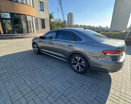 Фольксваген Пассат 2021 у Києві на Automoto.ua Сірий Фольксваген Пассат, об'ємом двигуна 1.98 л та пробігом 92 тис. км за 18650 $, фото 7 на Automoto.ua