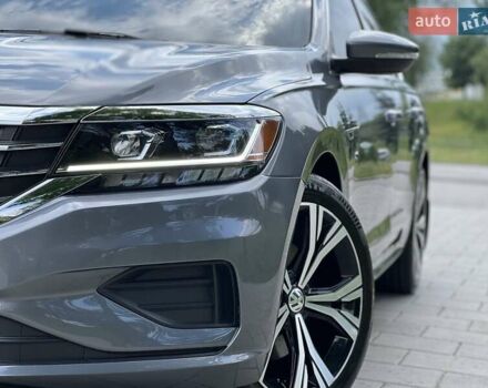 Сірий Фольксваген Пассат, об'ємом двигуна 2 л та пробігом 42 тис. км за 22100 $, фото 7 на Automoto.ua