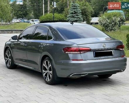 Сірий Фольксваген Пассат, об'ємом двигуна 2 л та пробігом 42 тис. км за 22100 $, фото 4 на Automoto.ua