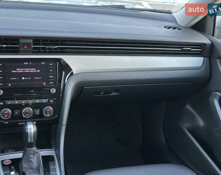 Серый Фольксваген Пассат, объемом двигателя 2 л и пробегом 122 тыс. км за 17900 $, фото 26 на Automoto.ua