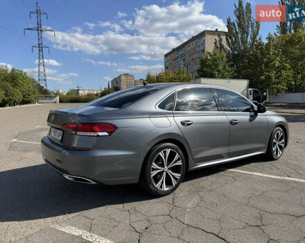 Серый Фольксваген Пассат, объемом двигателя 1.98 л и пробегом 126 тыс. км за 18000 $, фото 8 на Automoto.ua