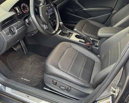 Серый Фольксваген Пассат, объемом двигателя 1.98 л и пробегом 61 тыс. км за 21300 $, фото 14 на Automoto.ua