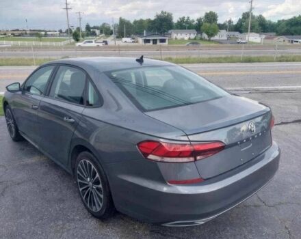 Серый Фольксваген Пассат, объемом двигателя 2 л и пробегом 13 тыс. км за 30000 $, фото 7 на Automoto.ua