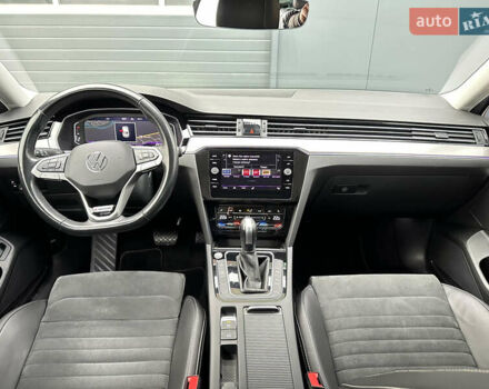 Серый Фольксваген Пассат, объемом двигателя 1.97 л и пробегом 189 тыс. км за 27999 $, фото 34 на Automoto.ua