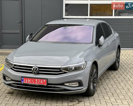 Серый Фольксваген Пассат, объемом двигателя 1.97 л и пробегом 189 тыс. км за 29999 $, фото 5 на Automoto.ua