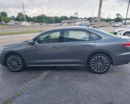 Серый Фольксваген Пассат, объемом двигателя 2 л и пробегом 13 тыс. км за 30000 $, фото 4 на Automoto.ua