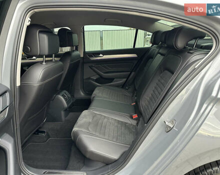 Серый Фольксваген Пассат, объемом двигателя 1.97 л и пробегом 189 тыс. км за 29999 $, фото 48 на Automoto.ua