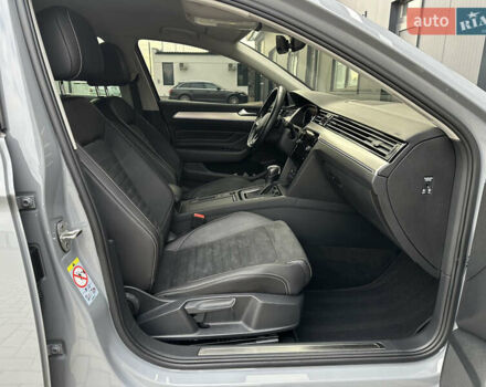 Серый Фольксваген Пассат, объемом двигателя 1.97 л и пробегом 189 тыс. км за 29999 $, фото 57 на Automoto.ua