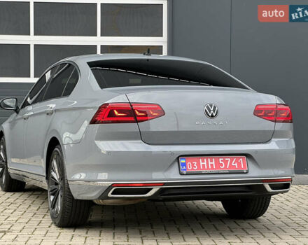 Серый Фольксваген Пассат, объемом двигателя 1.97 л и пробегом 189 тыс. км за 27999 $, фото 27 на Automoto.ua