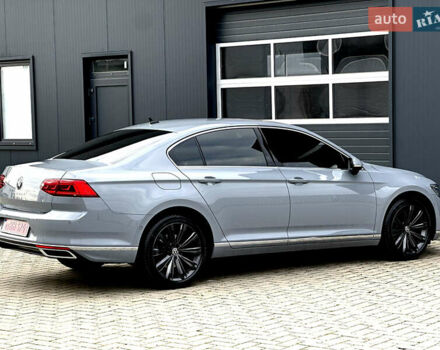 Серый Фольксваген Пассат, объемом двигателя 1.97 л и пробегом 189 тыс. км за 27999 $, фото 22 на Automoto.ua