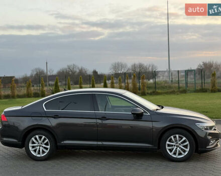 Серый Фольксваген Пассат, объемом двигателя 2 л и пробегом 123 тыс. км за 29900 $, фото 24 на Automoto.ua