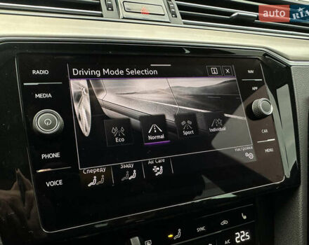 Серый Фольксваген Пассат, объемом двигателя 1.97 л и пробегом 189 тыс. км за 27999 $, фото 59 на Automoto.ua