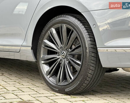 Серый Фольксваген Пассат, объемом двигателя 1.97 л и пробегом 189 тыс. км за 27999 $, фото 32 на Automoto.ua