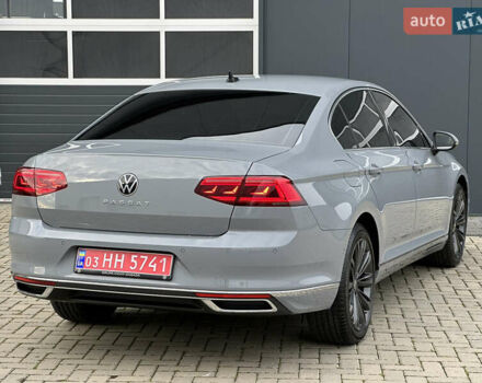 Серый Фольксваген Пассат, объемом двигателя 1.97 л и пробегом 189 тыс. км за 27999 $, фото 20 на Automoto.ua