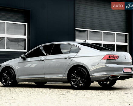 Серый Фольксваген Пассат, объемом двигателя 1.97 л и пробегом 189 тыс. км за 27999 $, фото 31 на Automoto.ua