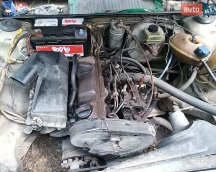 Сірий Фольксваген Пассат, об'ємом двигуна 1.59 л та пробігом 180 тис. км за 650 $, фото 5 на Automoto.ua