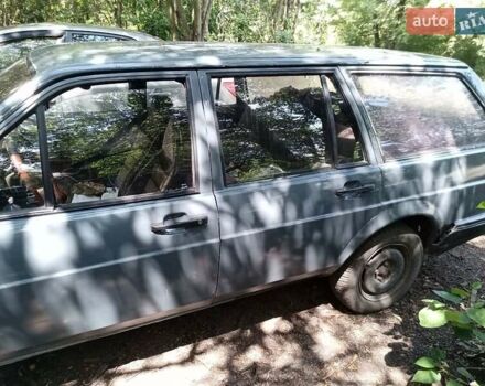 Сірий Фольксваген Пассат, об'ємом двигуна 1.59 л та пробігом 180 тис. км за 650 $, фото 3 на Automoto.ua