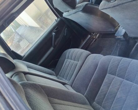 Сірий Фольксваген Пассат, об'ємом двигуна 1.6 л та пробігом 243 тис. км за 999 $, фото 7 на Automoto.ua