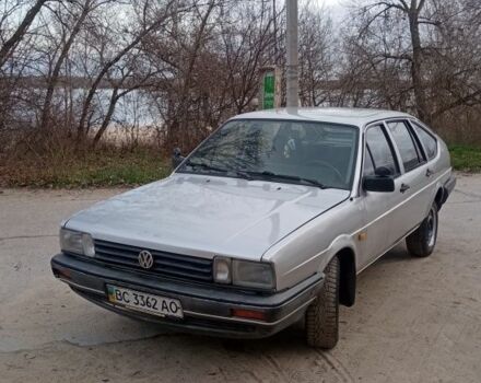 Серый Фольксваген Пассат, объемом двигателя 1.6 л и пробегом 138 тыс. км за 709 $, фото 2 на Automoto.ua