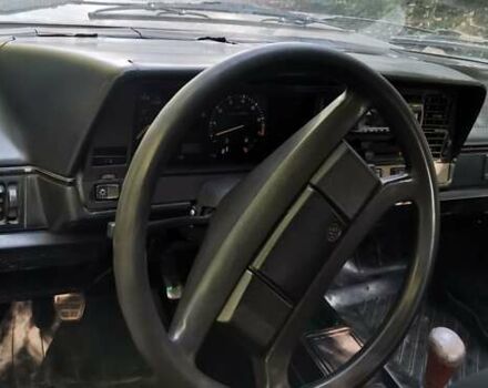 Серый Фольксваген Пассат, объемом двигателя 1.8 л и пробегом 330 тыс. км за 999 $, фото 9 на Automoto.ua