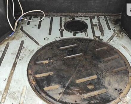 Серый Фольксваген Пассат, объемом двигателя 0 л и пробегом 200 тыс. км за 1000 $, фото 3 на Automoto.ua