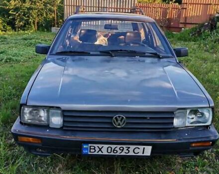 Серый Фольксваген Пассат, объемом двигателя 1.8 л и пробегом 330 тыс. км за 999 $, фото 4 на Automoto.ua