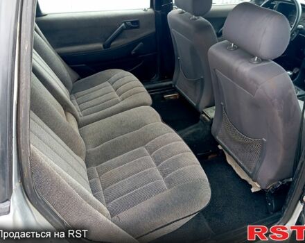 Серый Фольксваген Пассат, объемом двигателя 1.9 л и пробегом 200 тыс. км за 1350 $, фото 6 на Automoto.ua