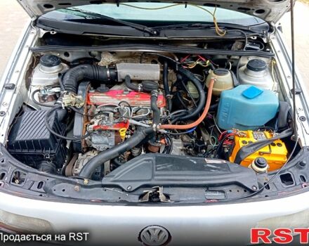 Серый Фольксваген Пассат, объемом двигателя 1.9 л и пробегом 200 тыс. км за 1350 $, фото 4 на Automoto.ua