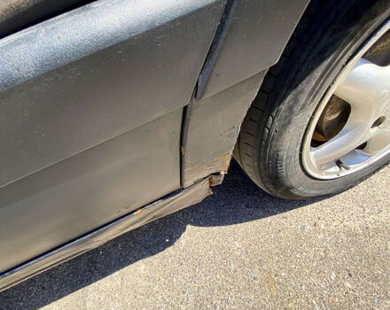 Серый Фольксваген Пассат, объемом двигателя 1.8 л и пробегом 236 тыс. км за 1000 $, фото 4 на Automoto.ua