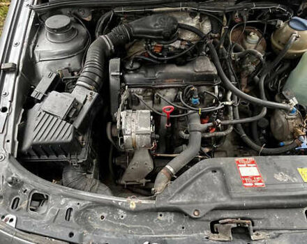 Серый Фольксваген Пассат, объемом двигателя 1.78 л и пробегом 10 тыс. км за 2800 $, фото 12 на Automoto.ua