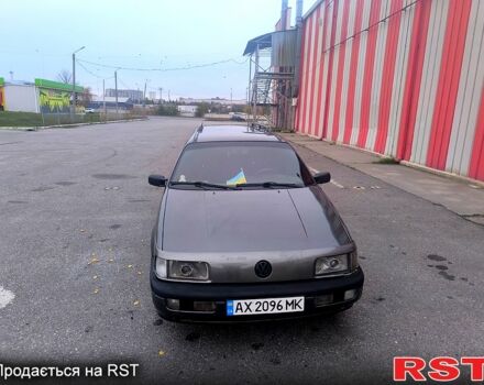 Сірий Фольксваген Пассат, об'ємом двигуна 1.8 л та пробігом 486 тис. км за 3300 $, фото 1 на Automoto.ua