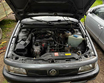 Серый Фольксваген Пассат, объемом двигателя 1.78 л и пробегом 10 тыс. км за 2800 $, фото 9 на Automoto.ua