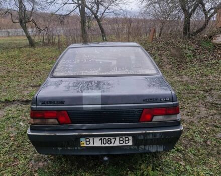 Серый Фольксваген Пассат, объемом двигателя 1.6 л и пробегом 207 тыс. км за 1500 $, фото 3 на Automoto.ua