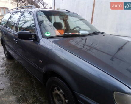 Сірий Фольксваген Пассат, об'ємом двигуна 2 л та пробігом 210 тис. км за 2500 $, фото 4 на Automoto.ua