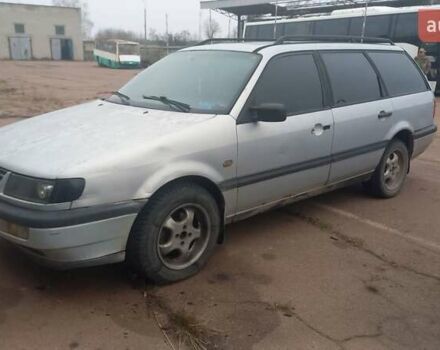 Серый Фольксваген Пассат, объемом двигателя 1.9 л и пробегом 352 тыс. км за 1350 $, фото 1 на Automoto.ua