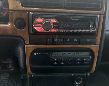 Серый Фольксваген Пассат, объемом двигателя 1.6 л и пробегом 295 тыс. км за 2600 $, фото 4 на Automoto.ua