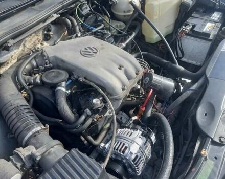 Серый Фольксваген Пассат, объемом двигателя 1.6 л и пробегом 295 тыс. км за 2600 $, фото 8 на Automoto.ua