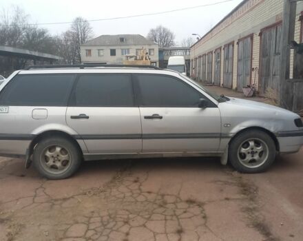 Серый Фольксваген Пассат, объемом двигателя 1.9 л и пробегом 324 тыс. км за 1350 $, фото 4 на Automoto.ua