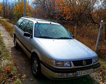 Сірий Фольксваген Пассат, об'ємом двигуна 1.8 л та пробігом 312 тис. км за 3200 $, фото 3 на Automoto.ua