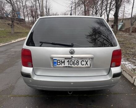 Серый Фольксваген Пассат, объемом двигателя 1.6 л и пробегом 300 тыс. км за 2000 $, фото 4 на Automoto.ua