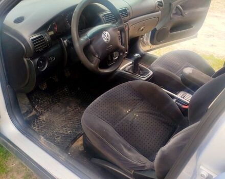 Сірий Фольксваген Пассат, об'ємом двигуна 1.8 л та пробігом 320 тис. км за 2850 $, фото 9 на Automoto.ua