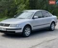 Серый Фольксваген Пассат, объемом двигателя 1.6 л и пробегом 280 тыс. км за 700 $, фото 1 на Automoto.ua